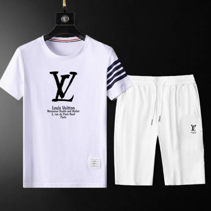 Picture of LV Shirt Pant Suits _SKULVM-3XL12yn30522765